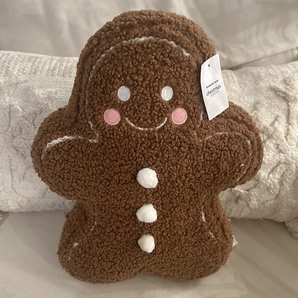 Kirkland’s Pink Gingerbread Pillow NEW 13 x 18 - Picture 2 of 3